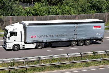 09e165e6798ac5648a47c5e008e89bf7